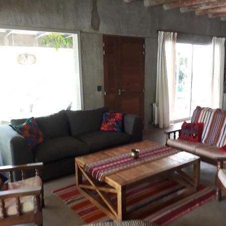 Casa Los Cerezos En Chacras De Coria Exteriör bild