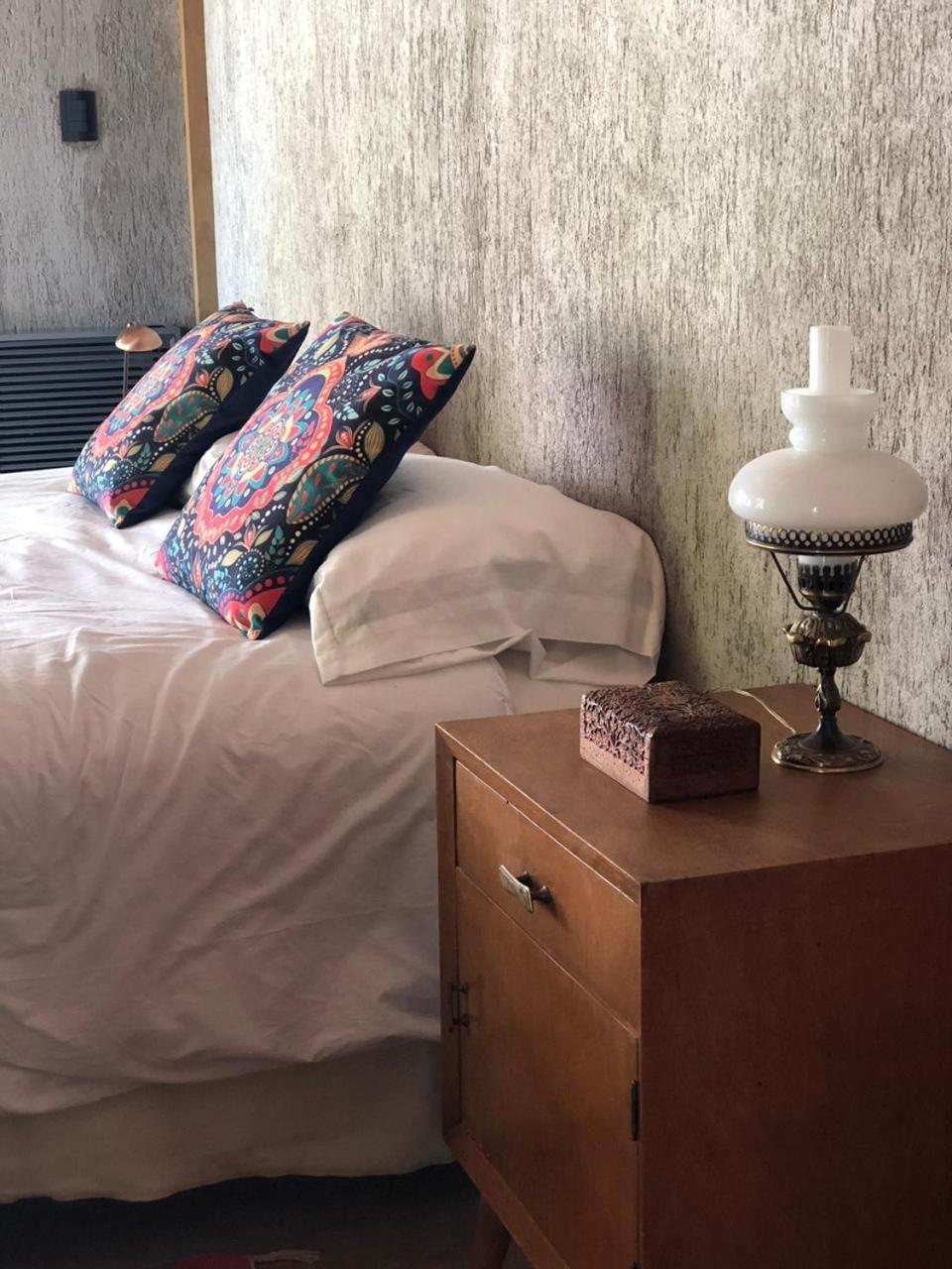 Casa Los Cerezos En Chacras De Coria Exteriör bild