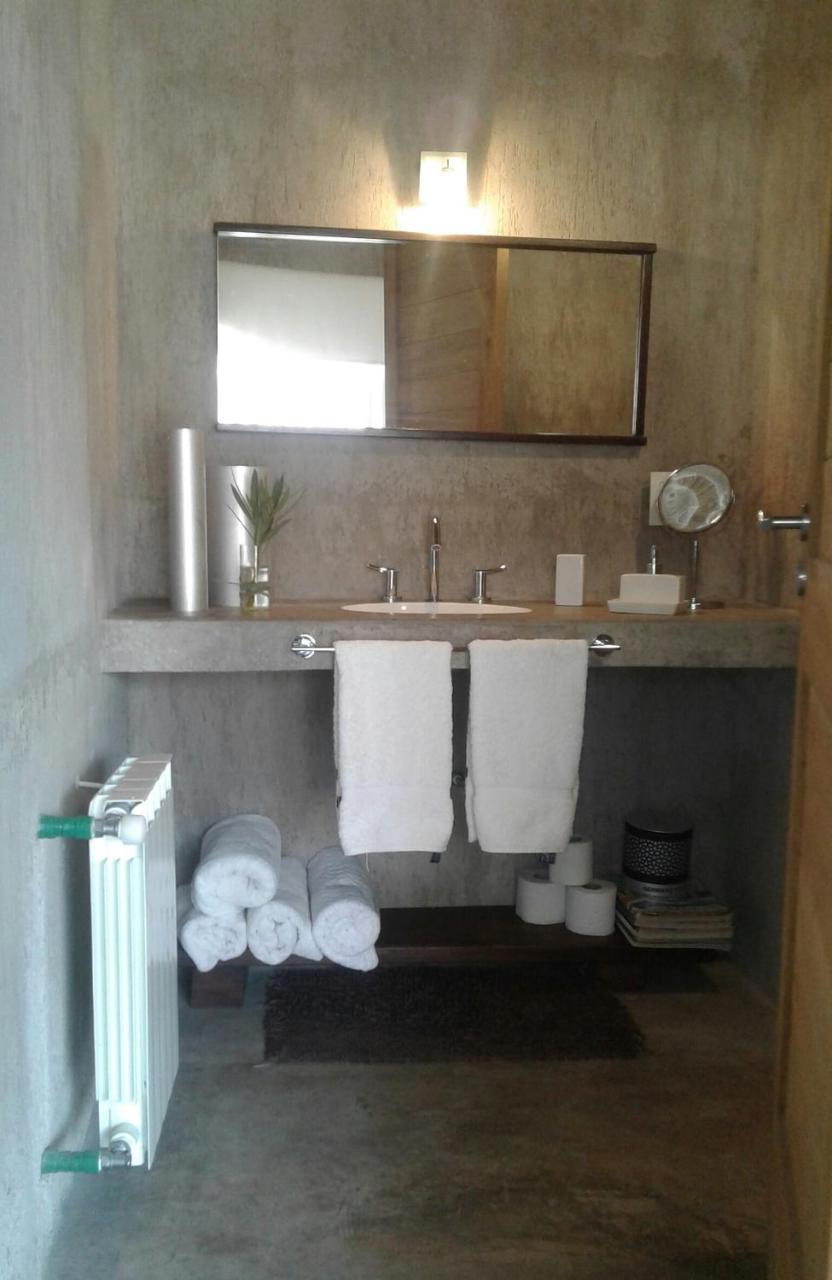 Casa Los Cerezos En Chacras De Coria Exteriör bild