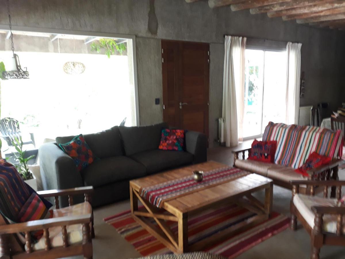 Casa Los Cerezos En Chacras De Coria Exteriör bild